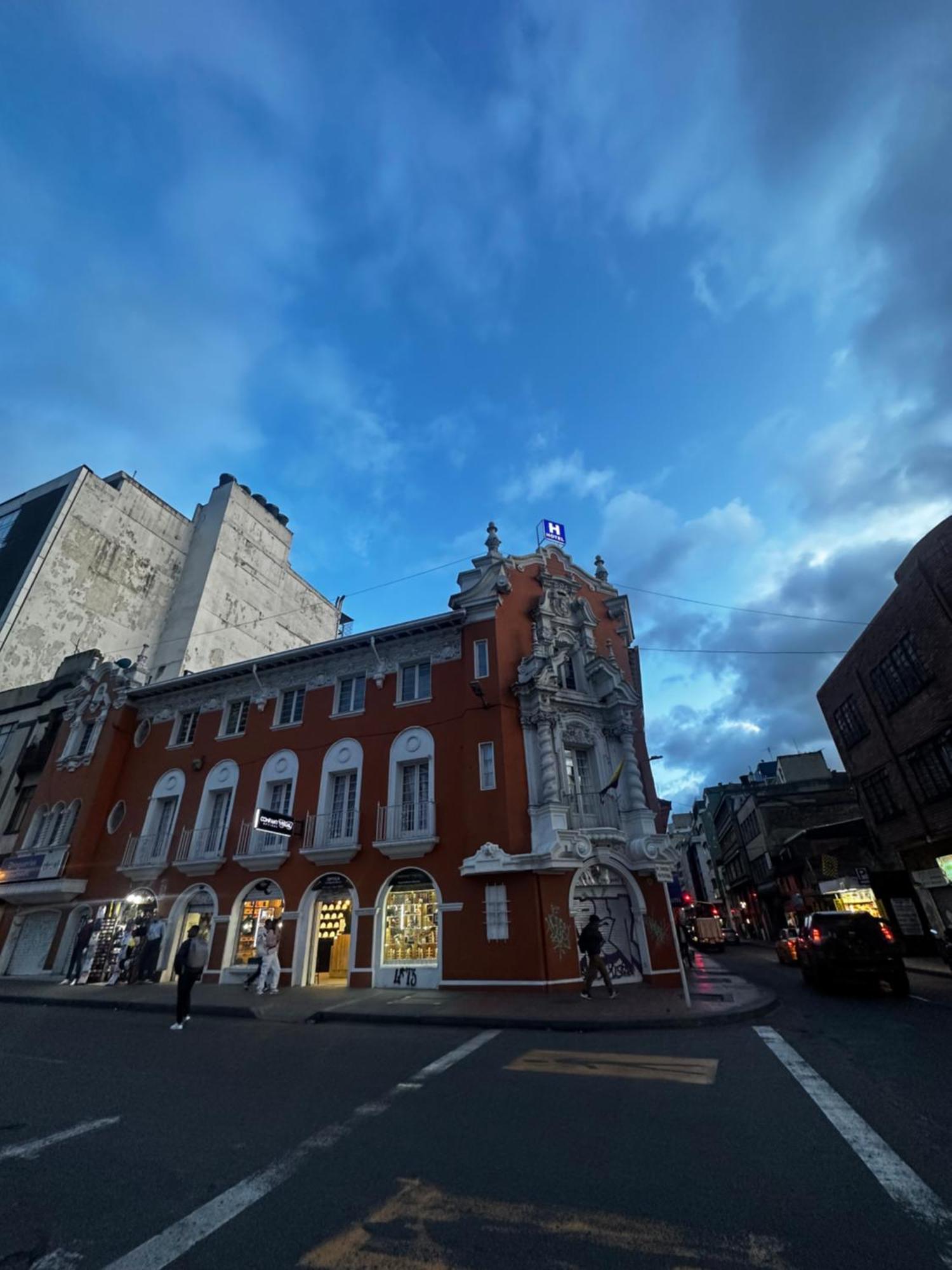 Hotel Artistico Bogota Buitenkant foto